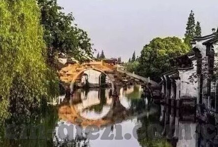 亚洲综合色一区二区三区-亚洲文化多样性的深度探索，一区、二区、三区的独特魅力